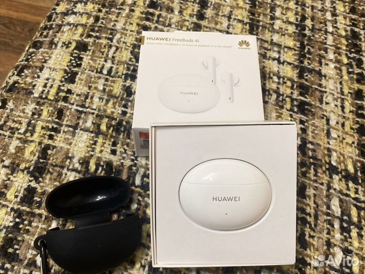 Продам кейс от наушников Huawei FreeBuds4i