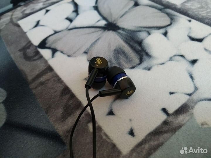 Новые Наушники Вакуумные 3 Размера 1,5 М Длина New