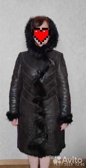 Дубленка натуральная женская с капюшоном