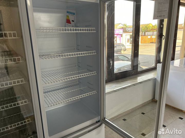 Холодильный шкаф