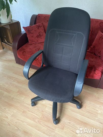 Компьютерное кресло