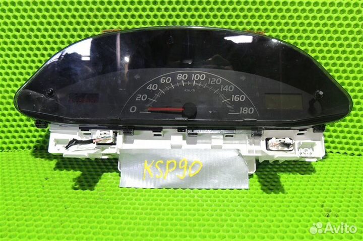 Панель приборов Toyota Vitz KSP90 1krfe 2013