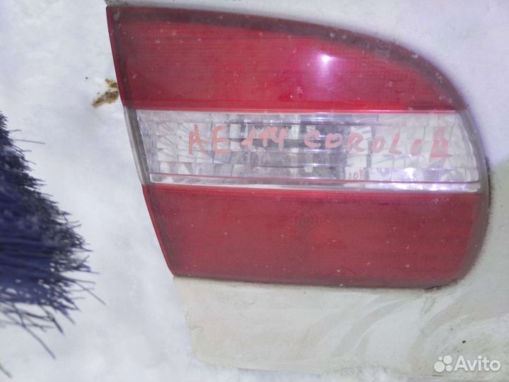 Крышка багажника toyota corolla 110