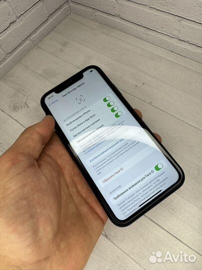 iPhone Xr, 64 ГБ