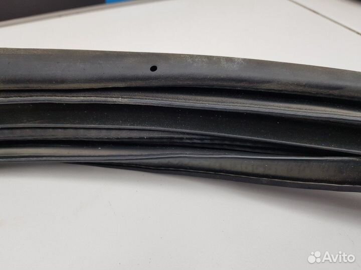 Уплотнитель двери передний правый (Changan CS35)