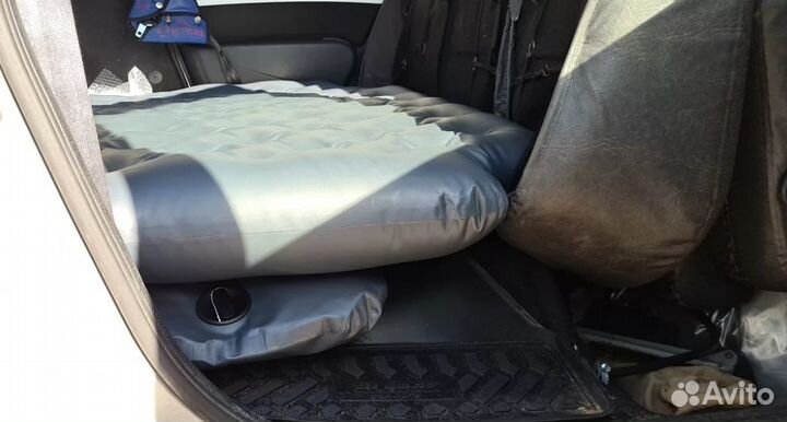 Надувной матрас в Лада Ларгус