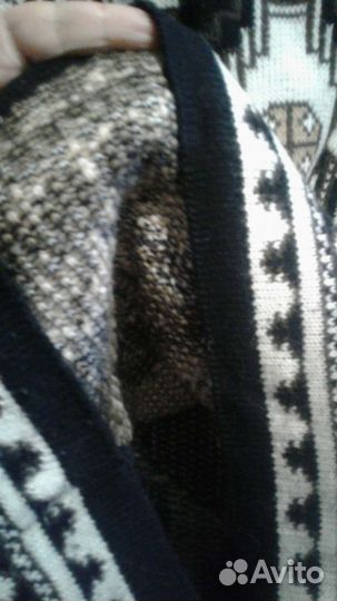 Очень теплый женский свитер плотной вязки