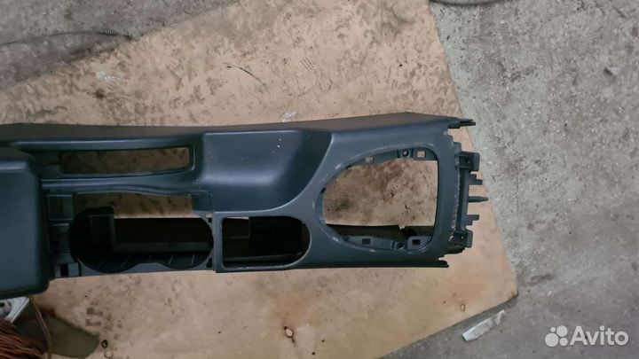 Подлокотник Nissan Qashqai j10 2012