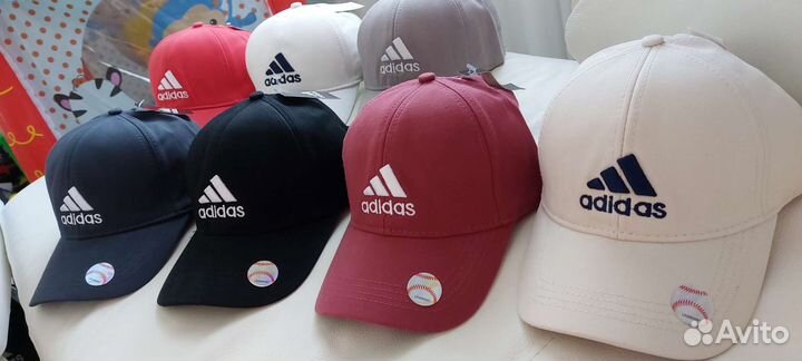 Бейсболка adidas чёрная, красная, молочная, белая