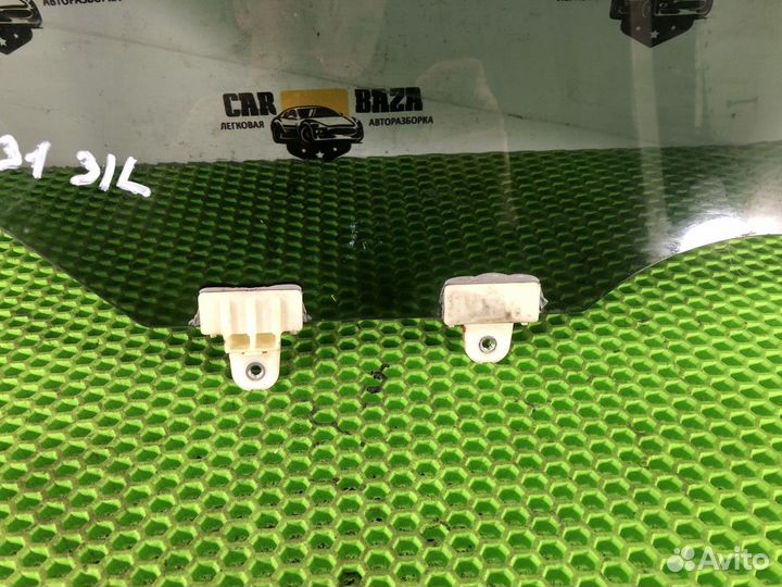 Стекло двери заднее левое L Nissan X-Trail