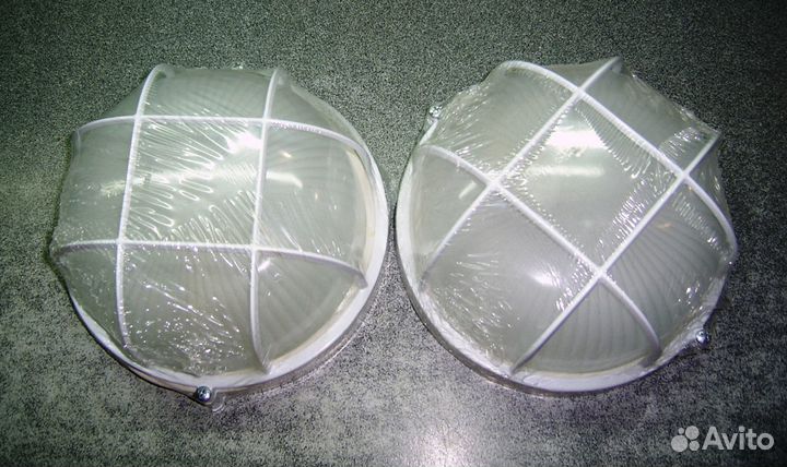 Светильник нпб1302 белый/круг с решёткой