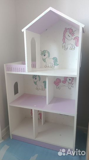 Большой кукольный домик деревянный