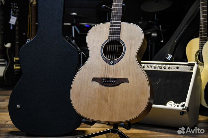 Акустическая Гитара Lag (комплект)