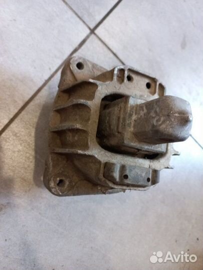 Подушка двигателя Bmw 7-Series F01