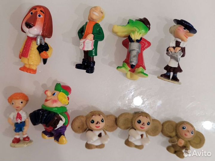 Игрушки киндер из 90х и растишка