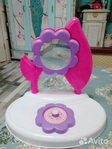 Дамский столик (для девочки)