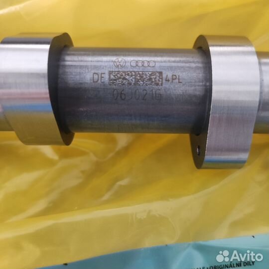 Распредвал оригинал Германия новый VAG 06J109021G