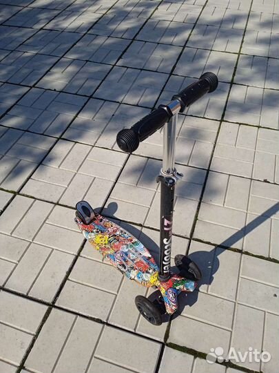 Самокат детский трехколесный