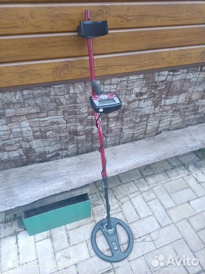 Металлоискатель Minelab X-Terra 505