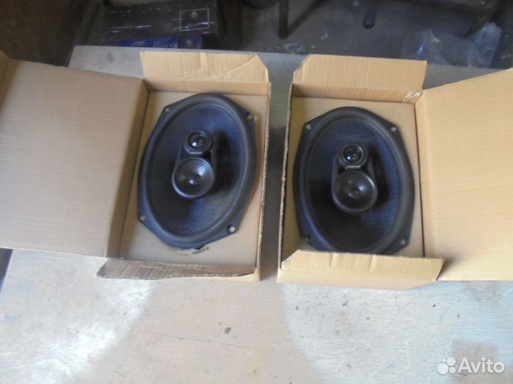 Автоколонки helix Esprit E69X