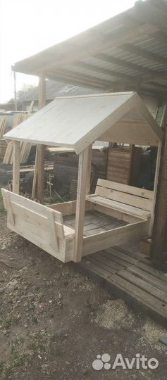 Детская песочница с крышкой