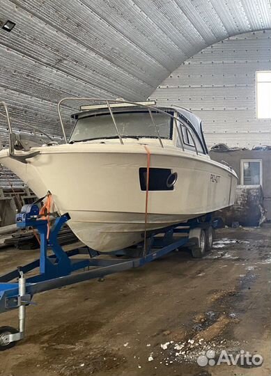 Катер каютный