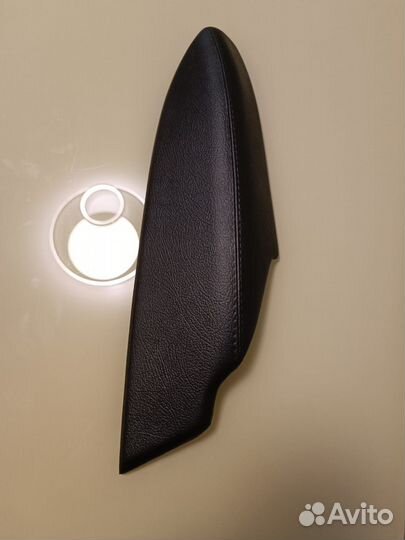 Накладка передней правой двери подлокотника Веста