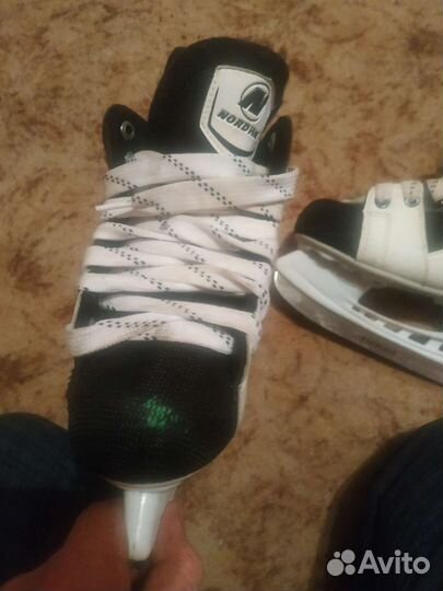 Коньки хоккейные