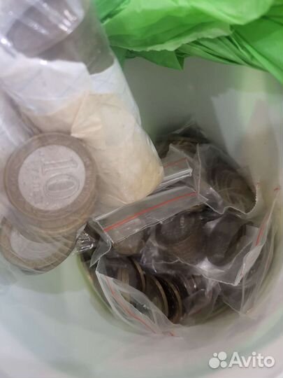 Юбилейные монеты