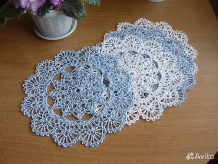 Салфетки вязаные сервировочные