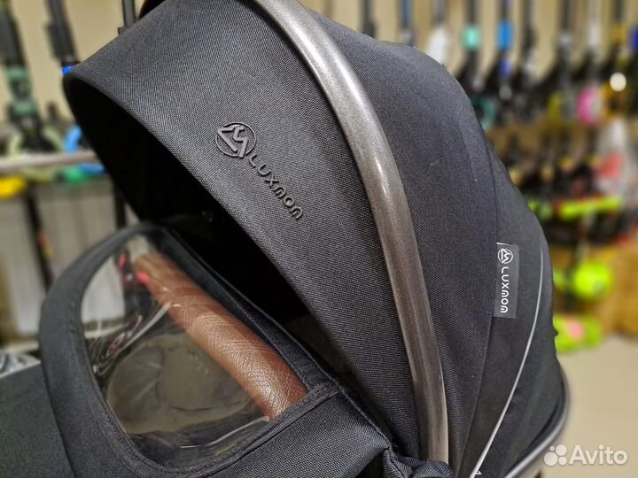 Коляска 3 в 1 luxmom A4 черная