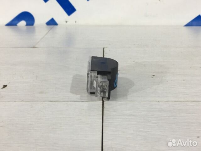 Плафон бардачка skoda rapid 1 рест 1.6 ат лифтбек