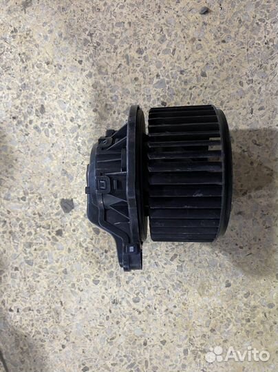 Моторчик печки granta