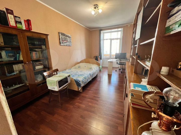 4-к. квартира, 96 м², 3/5 эт.