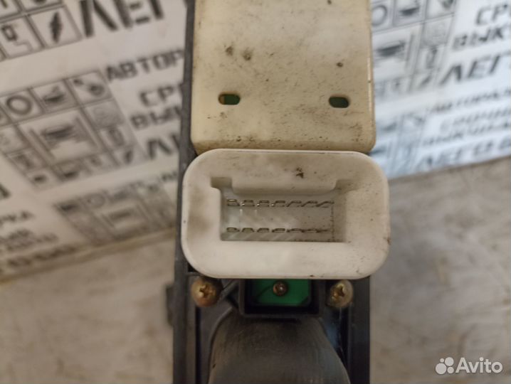 Блок управ. стеклоподъем. Mitsubishi Space Wagon