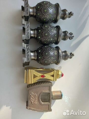 Металлические бутылочки из-под арабских духов