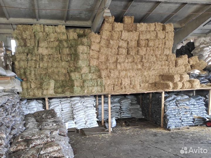 Солома в тюках
