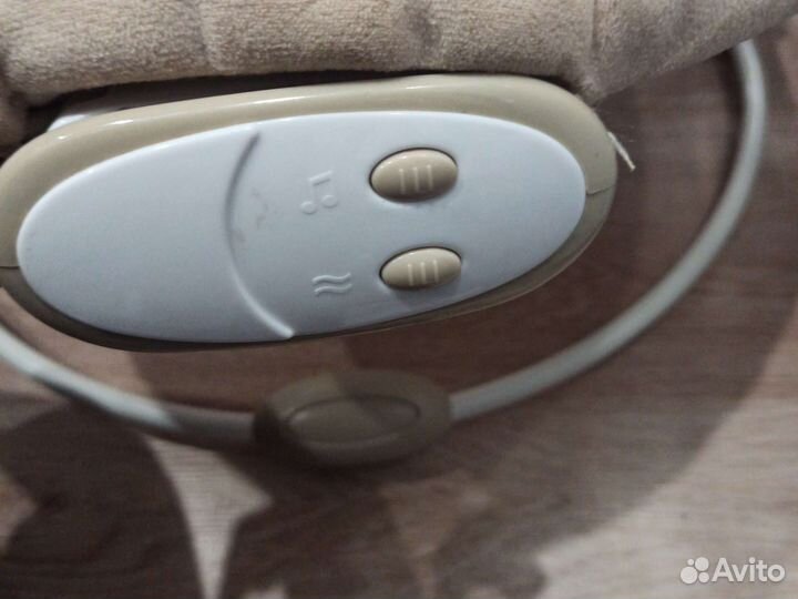 Шезлонг детский с вибрацией