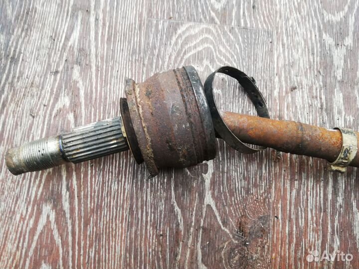 Полуось передняя правая Chevrolet Aveo T300