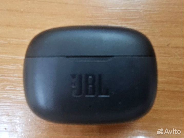 Беспроводные наушники JBL Wave 200TWS