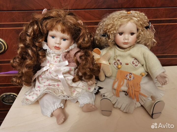 Продам фарфоровую куклу, заводная, музыкальная