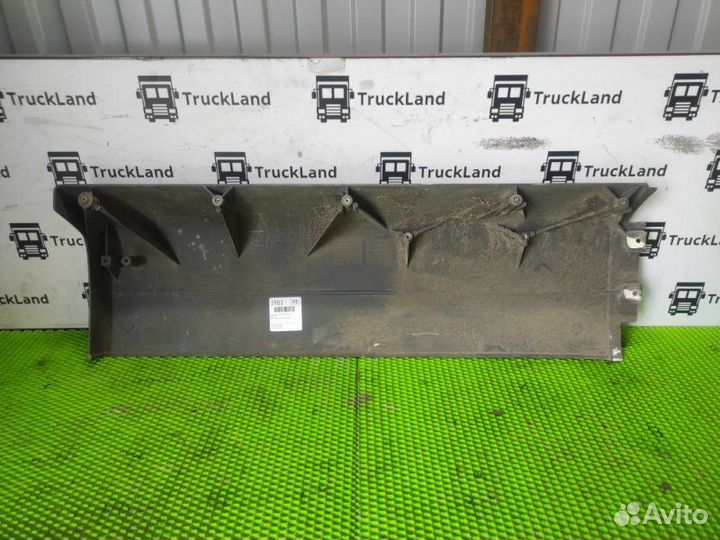 Накладка крыла верхняя левая Man Tgs