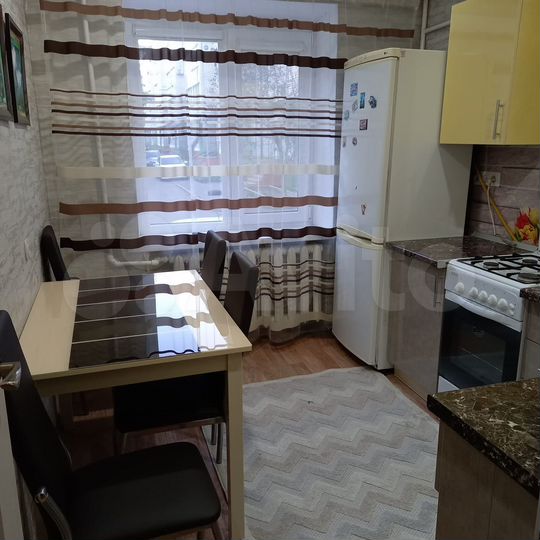 2-к. квартира, 52 м², 1/5 эт.