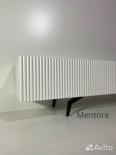 Тумба тв Bravo классическая (на опорах)