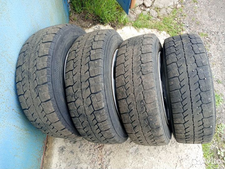 Комплект зимних колес r15 Peugeot Partner