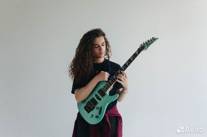 Гитарист, композитор, аранжировщик