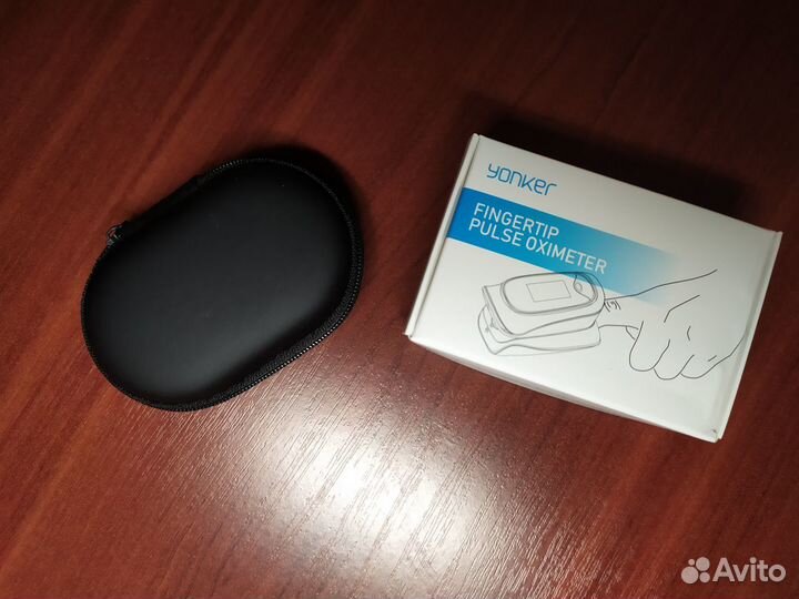 Пульсоксиметр Yongrow YK-82PRO