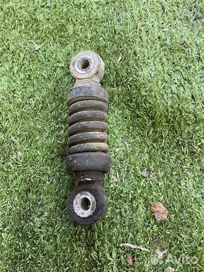 Натяжитель BMW 7 series E38