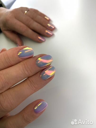 Маникюр с тонким и прочным покрытием