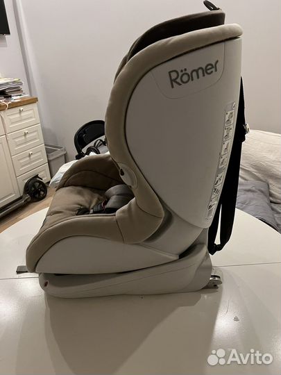 Продам детское автокресло britax romer trifix